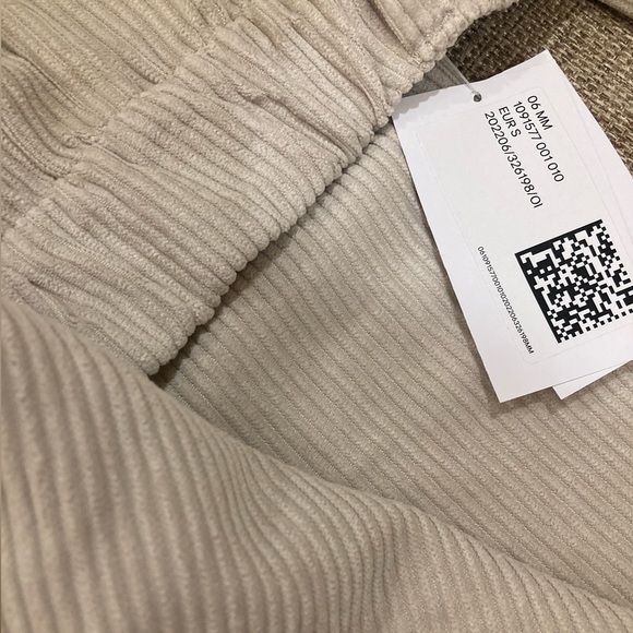 H&M Corduroy Pants - Picture 3 of 7